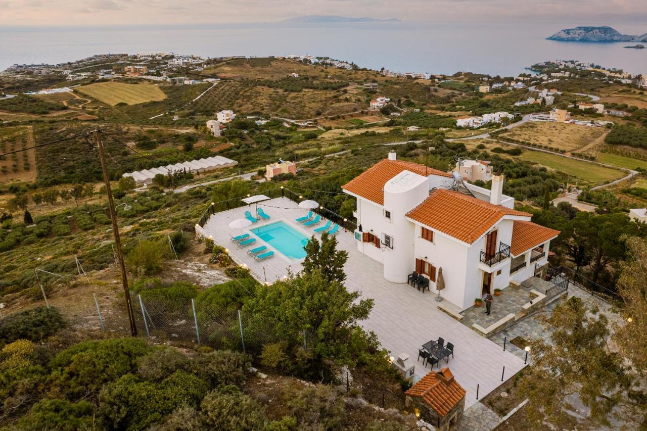 Villa Aura Pine Agia Pelagia Exteriér fotografie
