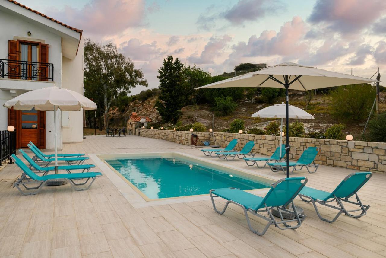 Villa Aura Pine Agia Pelagia Exteriér fotografie